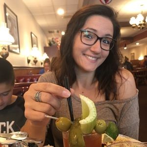 Meet your Posher, Alex